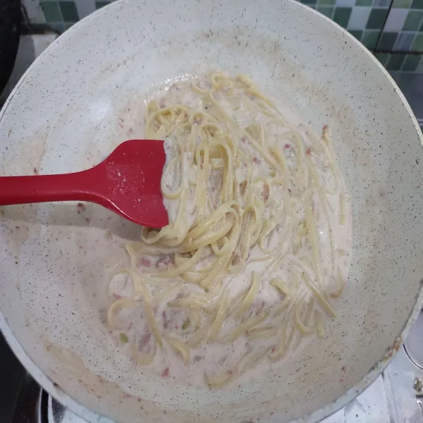 Masak hingga kuah mengental dan creamy.