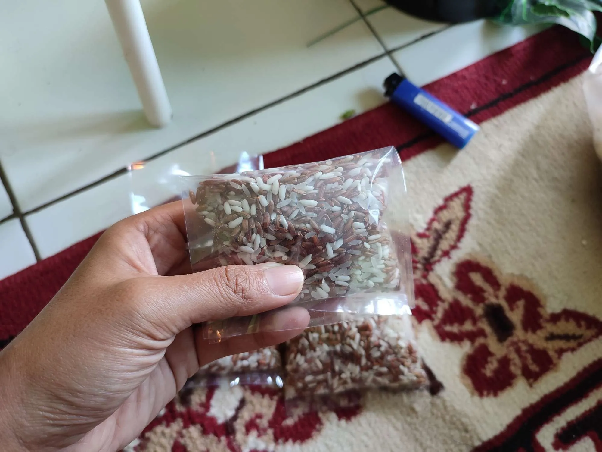 Step 2 Lontong Plastik Beras Merah