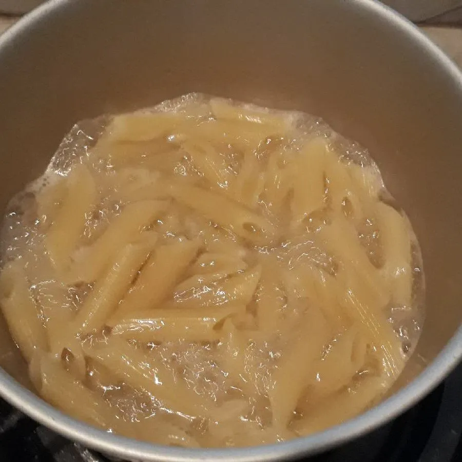 Step 1 Pasta Penne Bolognese