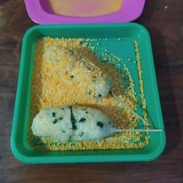 Baluri tepung roti.