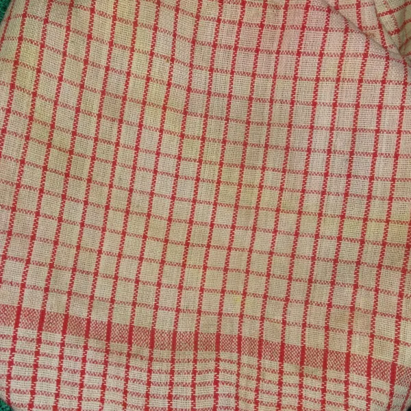 Tutup dengan kain sebentar saja agar adonan menjadi lembut.