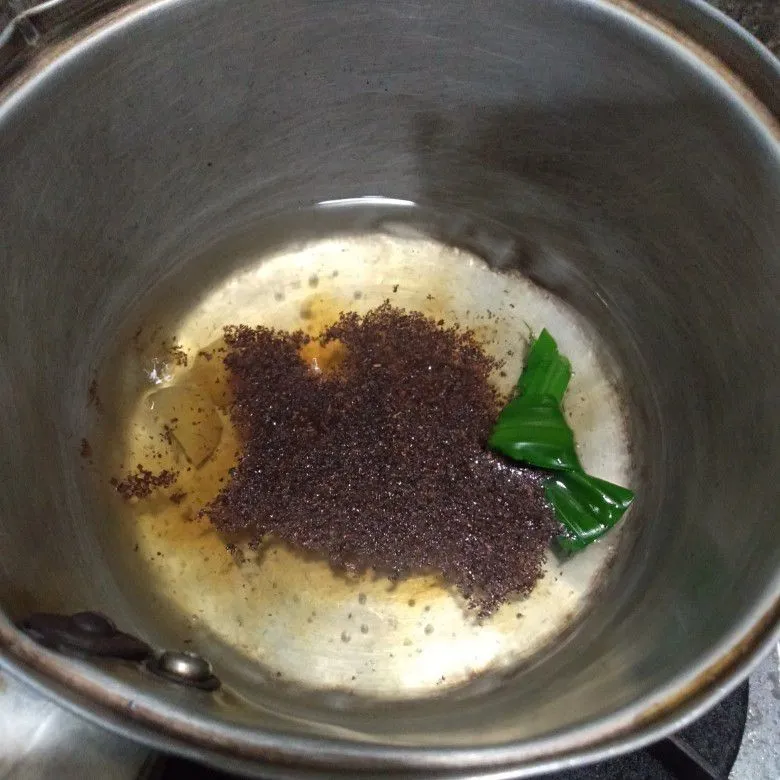 Step 2 Thai Tea Pandan Khas Thailand
