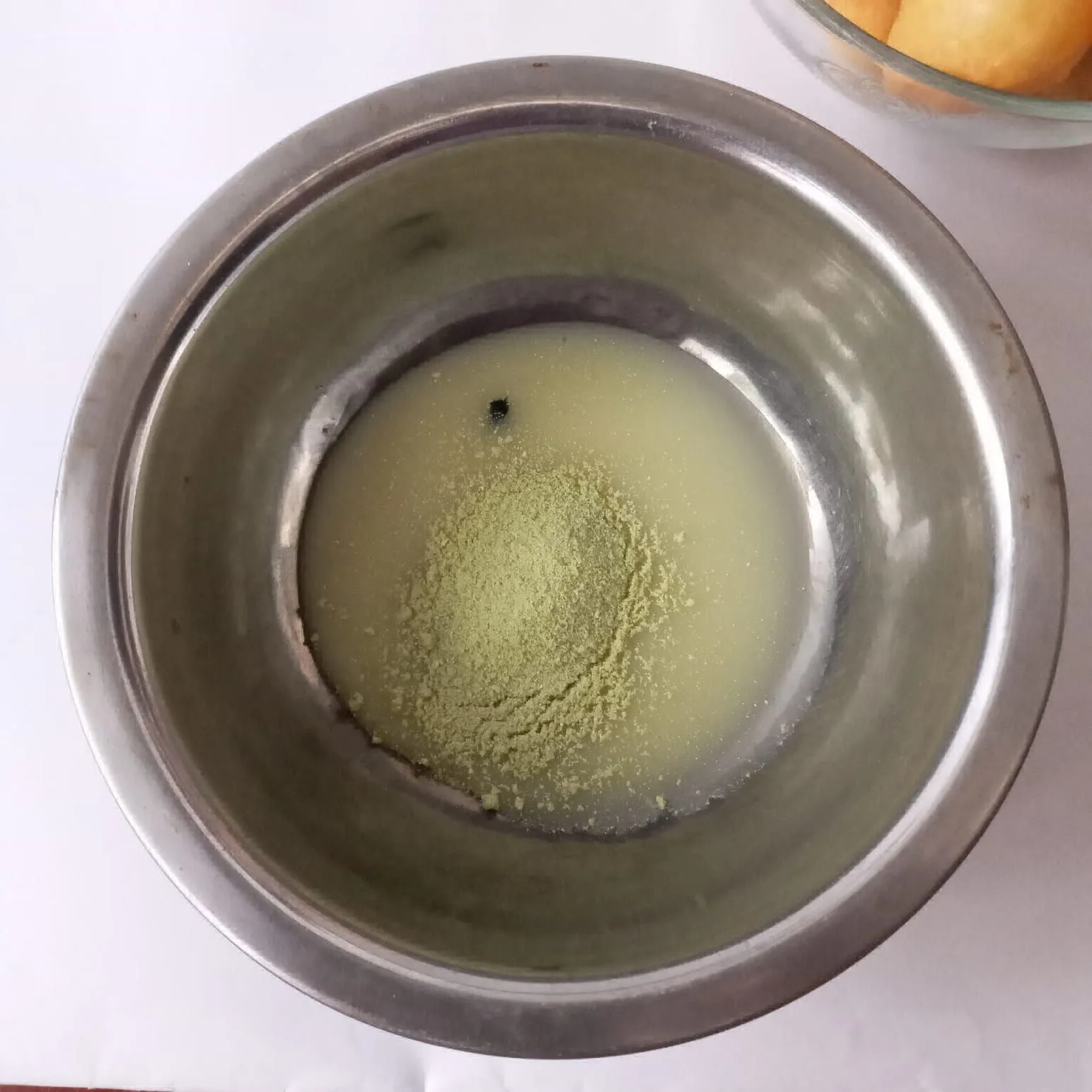 Step 7 Donat Yunani Topping Oreo Matcha