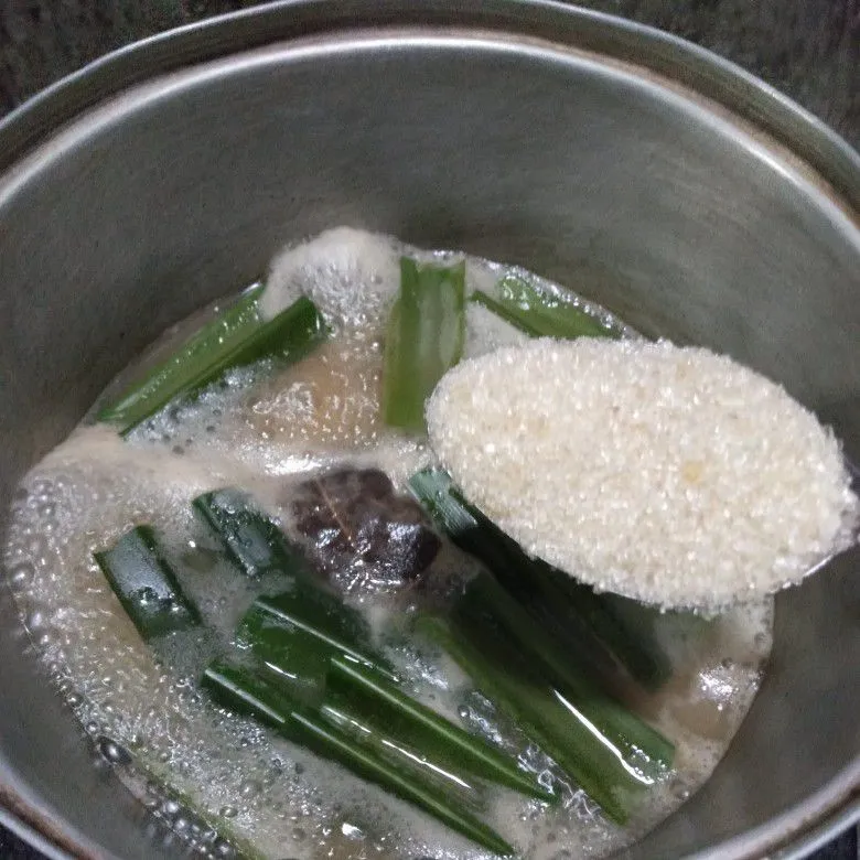 Step 4 Pandan Thai Milk Tea