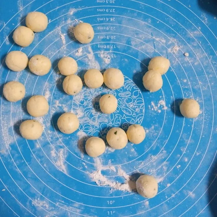 Step 3 Pompom Potatoes