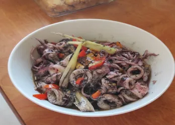 Cumi Hitam Kuah Pedas