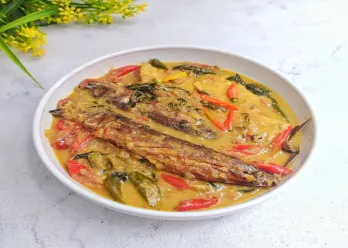 Mangut Ikan Tuna Asap