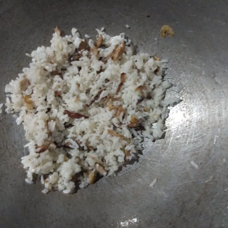 Step 4 Nasi Goreng Suwir Tongkol