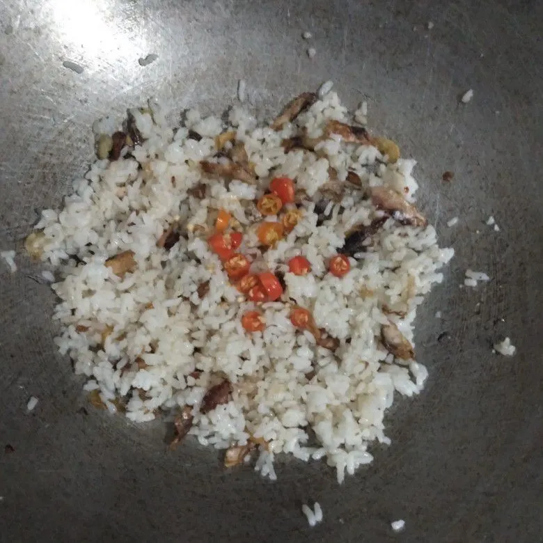 Step 5 Nasi Goreng Suwir Tongkol
