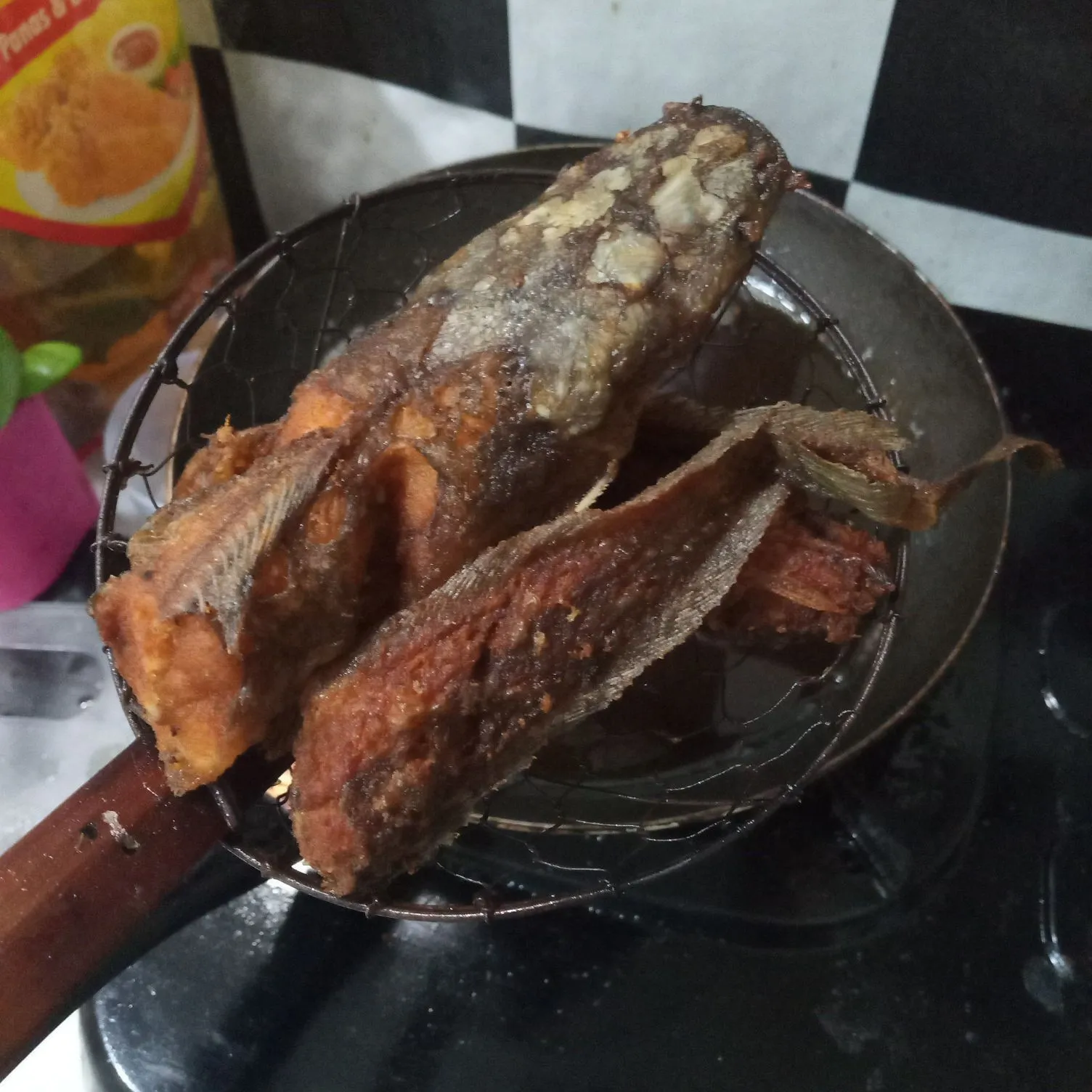 Step 1 Lele Santan Pedas Belimbing Wuluh