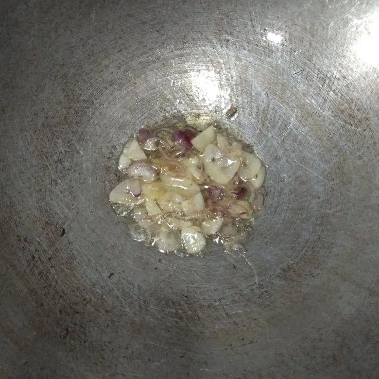 Step 1 Nasi Goreng Suwir Tongkol