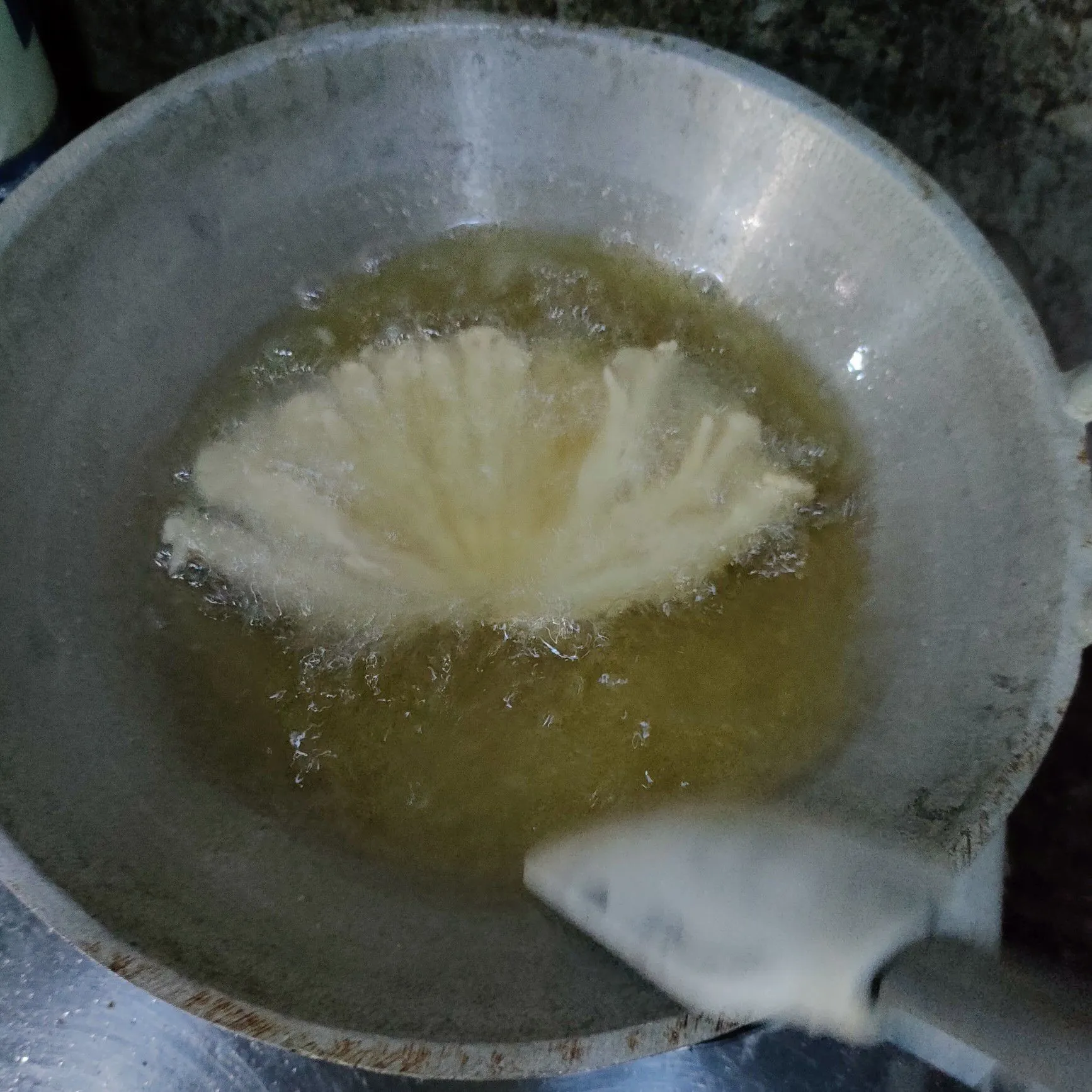 Step 7 Bunga Jantung Pisang Krispi