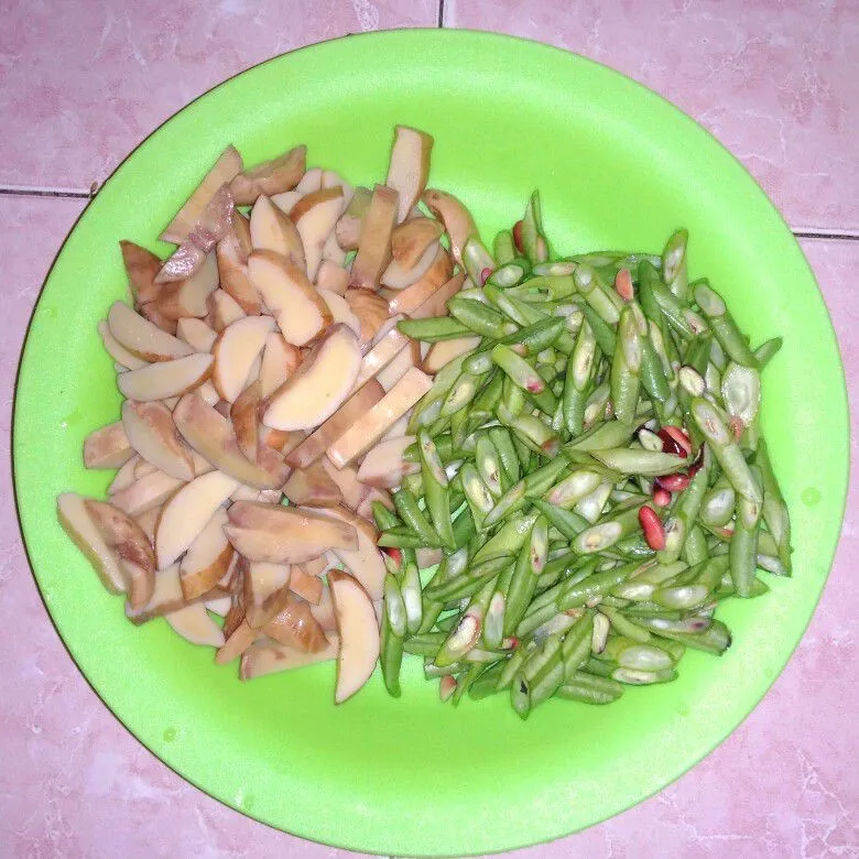 Step 1 Tumis Jengkol dan Kacang Panjang Pedas