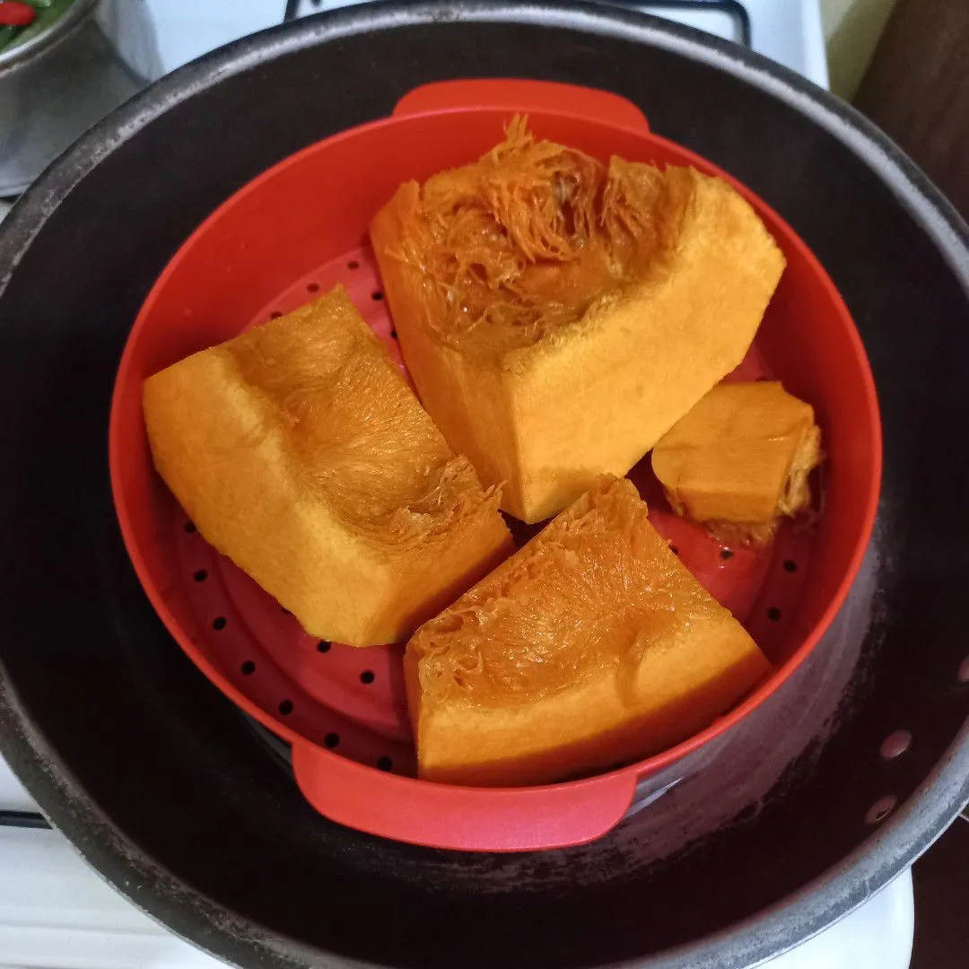 Step 1 Kue Labu Kuning Panggang