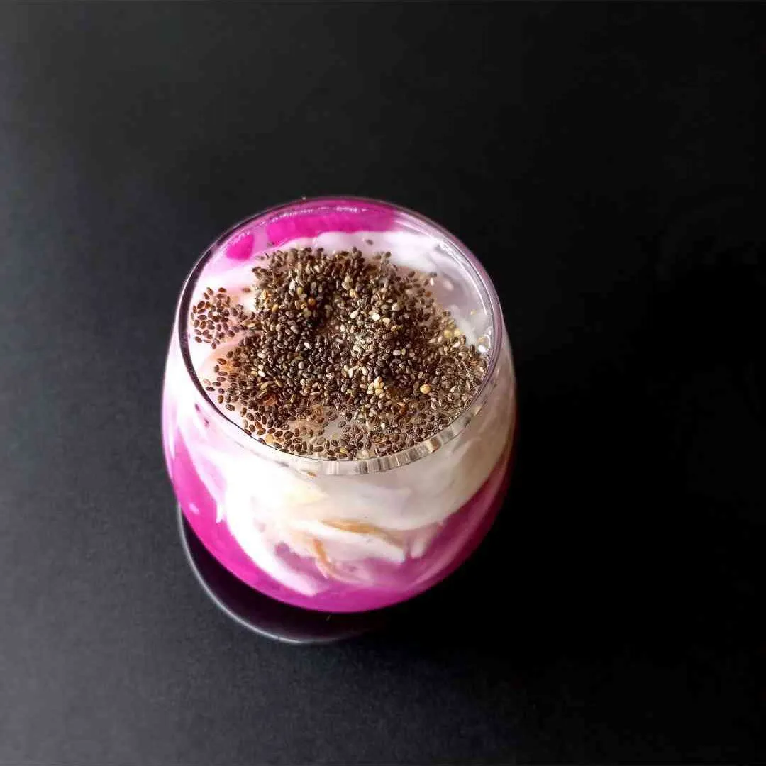 Kelapa Buah Naga Susu
