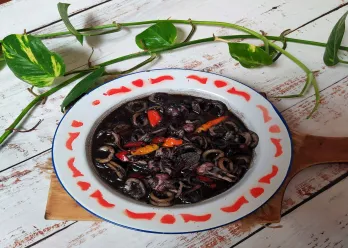 Cumi Hitam Kuah Pedas