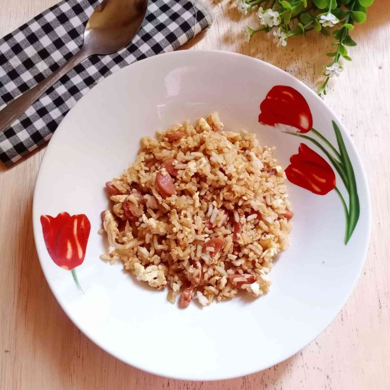 Resep Nasi Goreng Sosis Putih Telur Sederhana Enak | Chef Dapur Mama Hanum