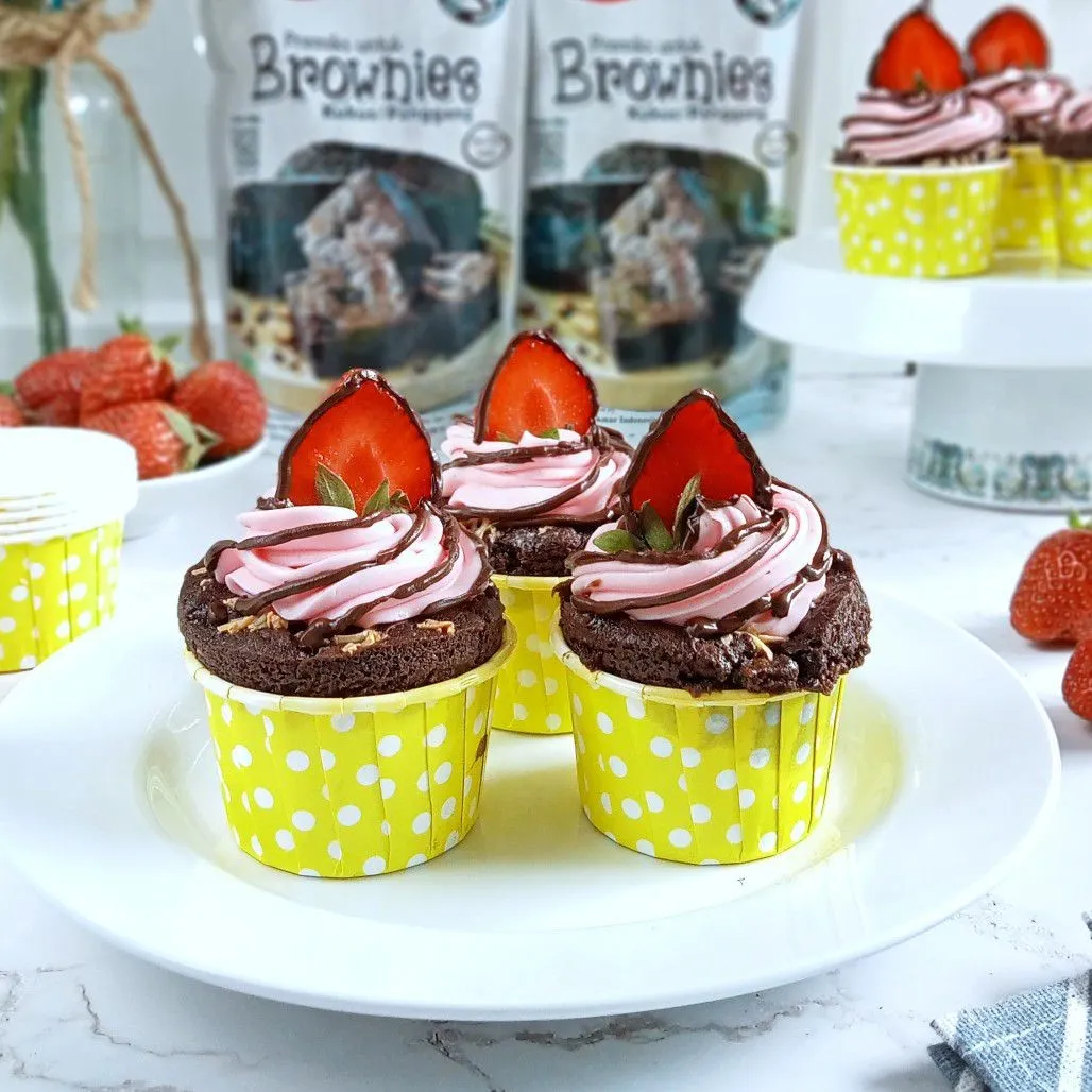 Step 5 Webtoon Brownies in Cup