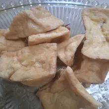 Goreng tahu untuk tambahan rujak manis