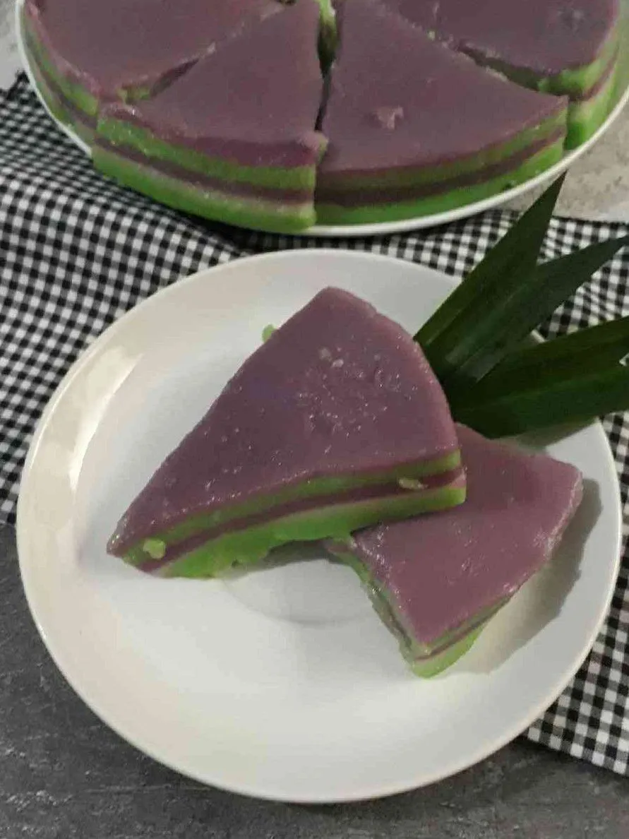 Kue Lapis Ubi Ungu