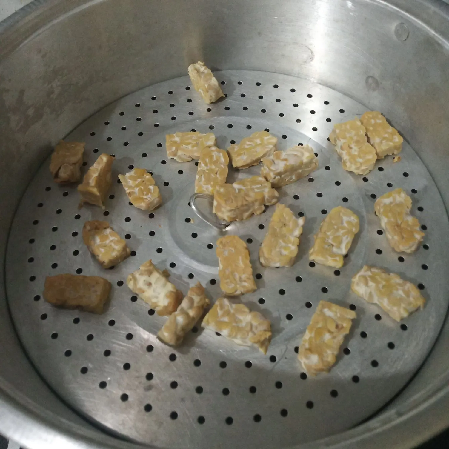 Step 1 Bola-Bola Tempe Goreng