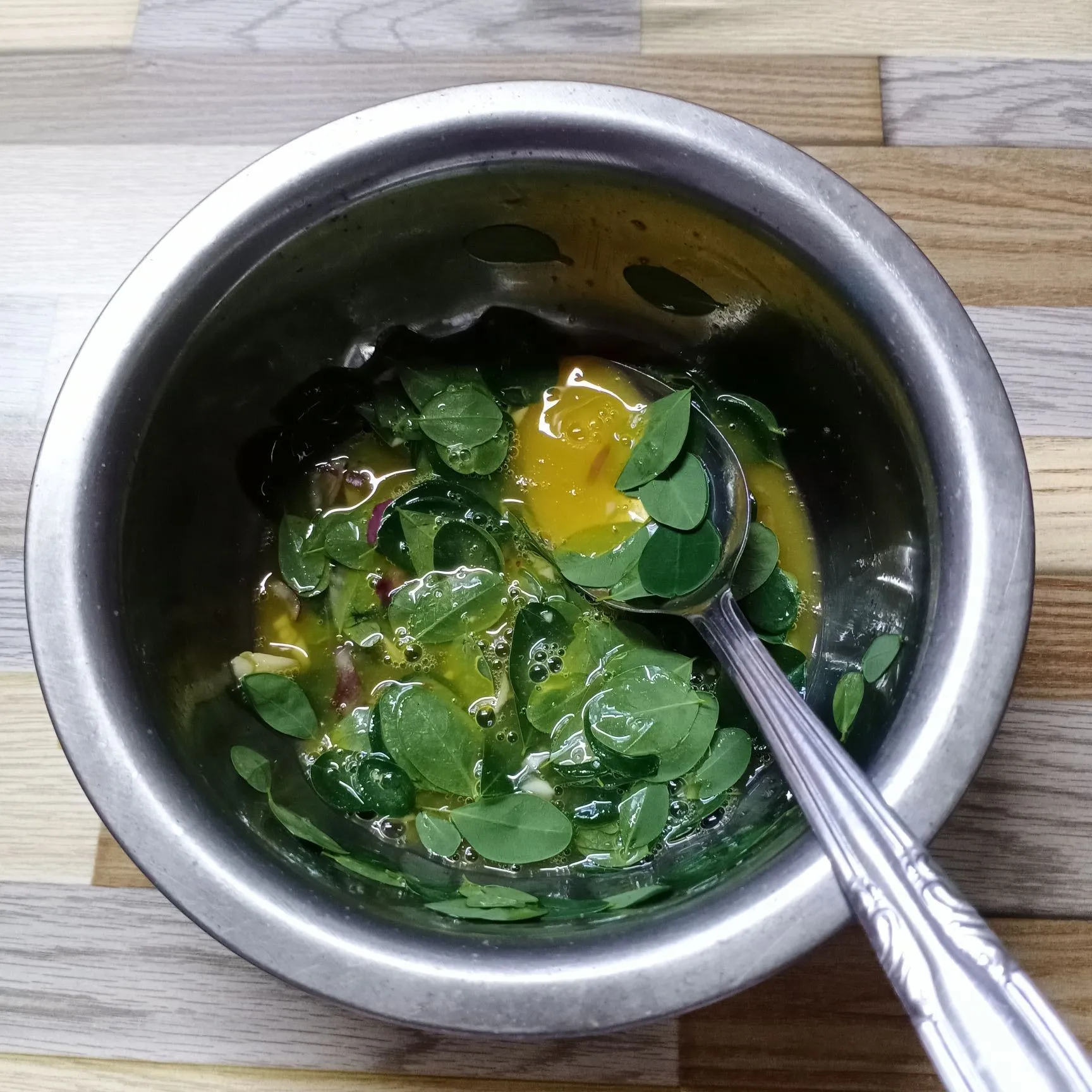 Step 4 Telur Dadar Daun Kelor