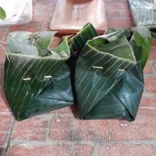Bungkus pepes dengan rapat, lakukan hingga semua bahan habis.