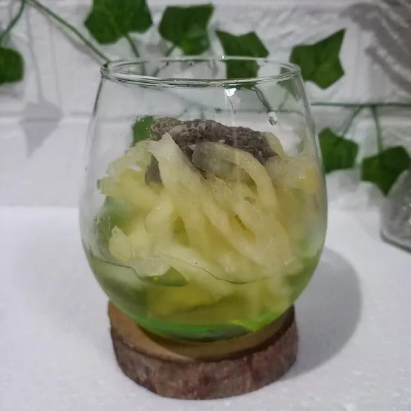 Tambahkan melon serut dan chia seed.