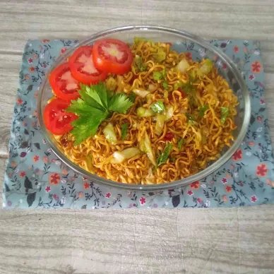 Mie Goreng Sayur Kol