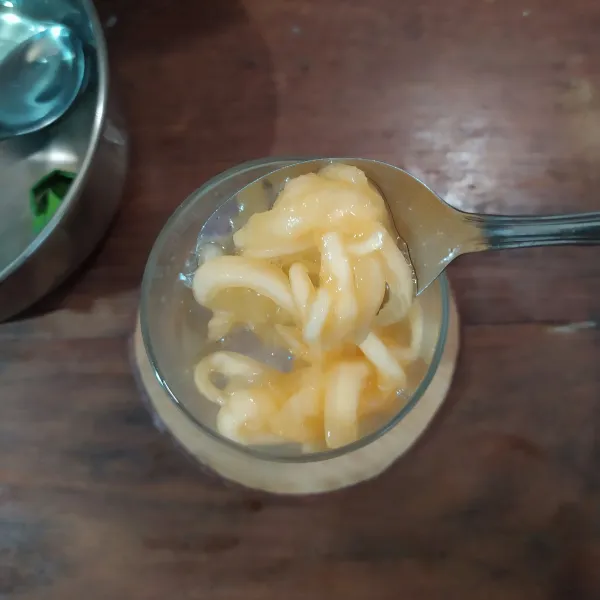 Masukkan serbat blewah.