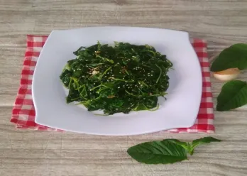 Sigeumchi Namul (Korean Spinach) #KoreanFood