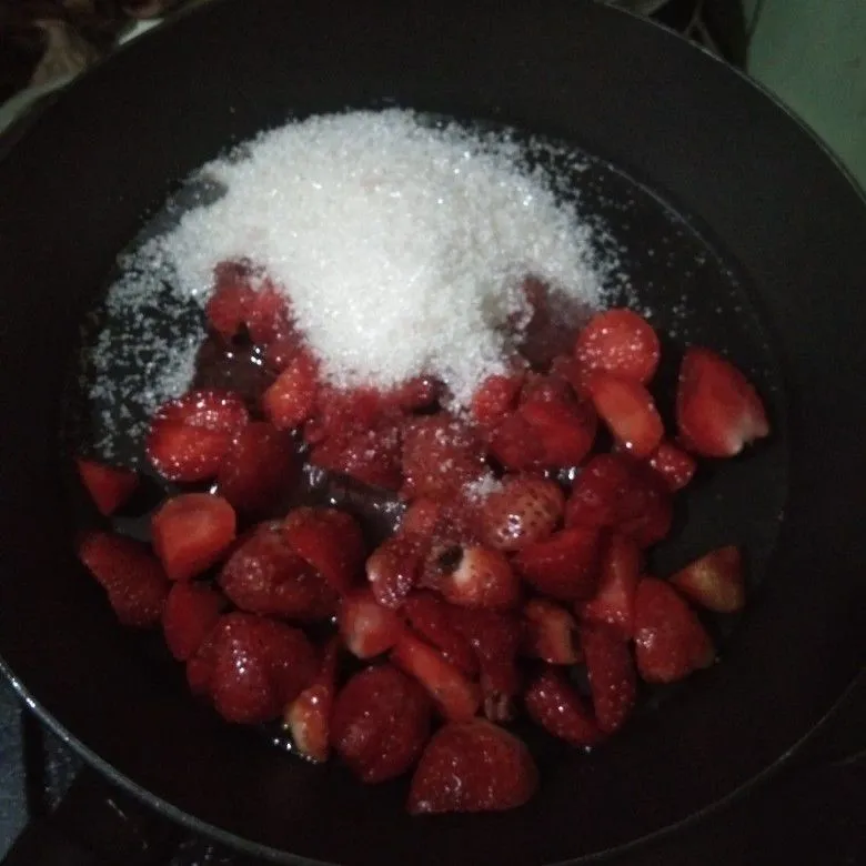 Step 2 Korean Strawberry Milk