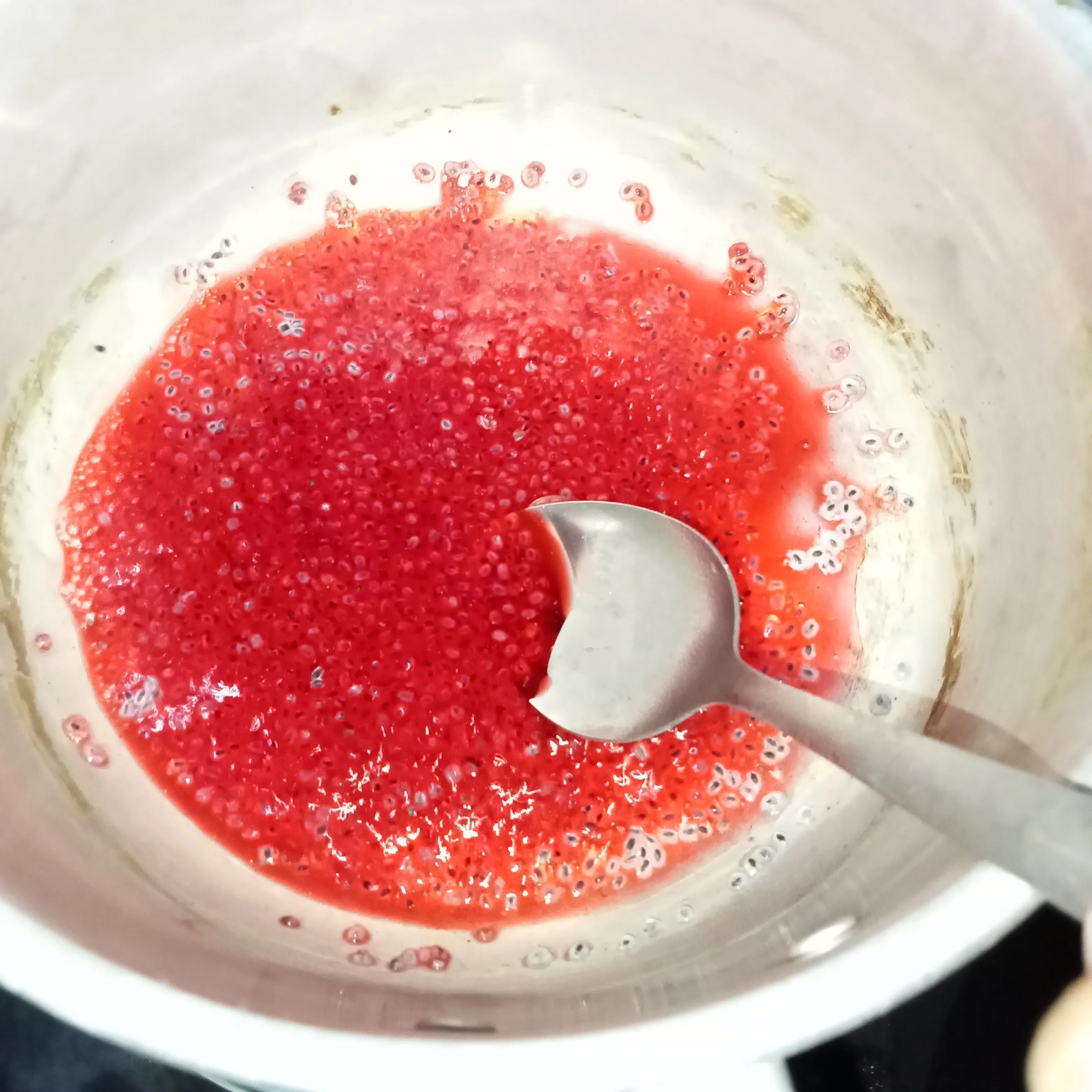 Step 1 Es Buah Selasih Merah
