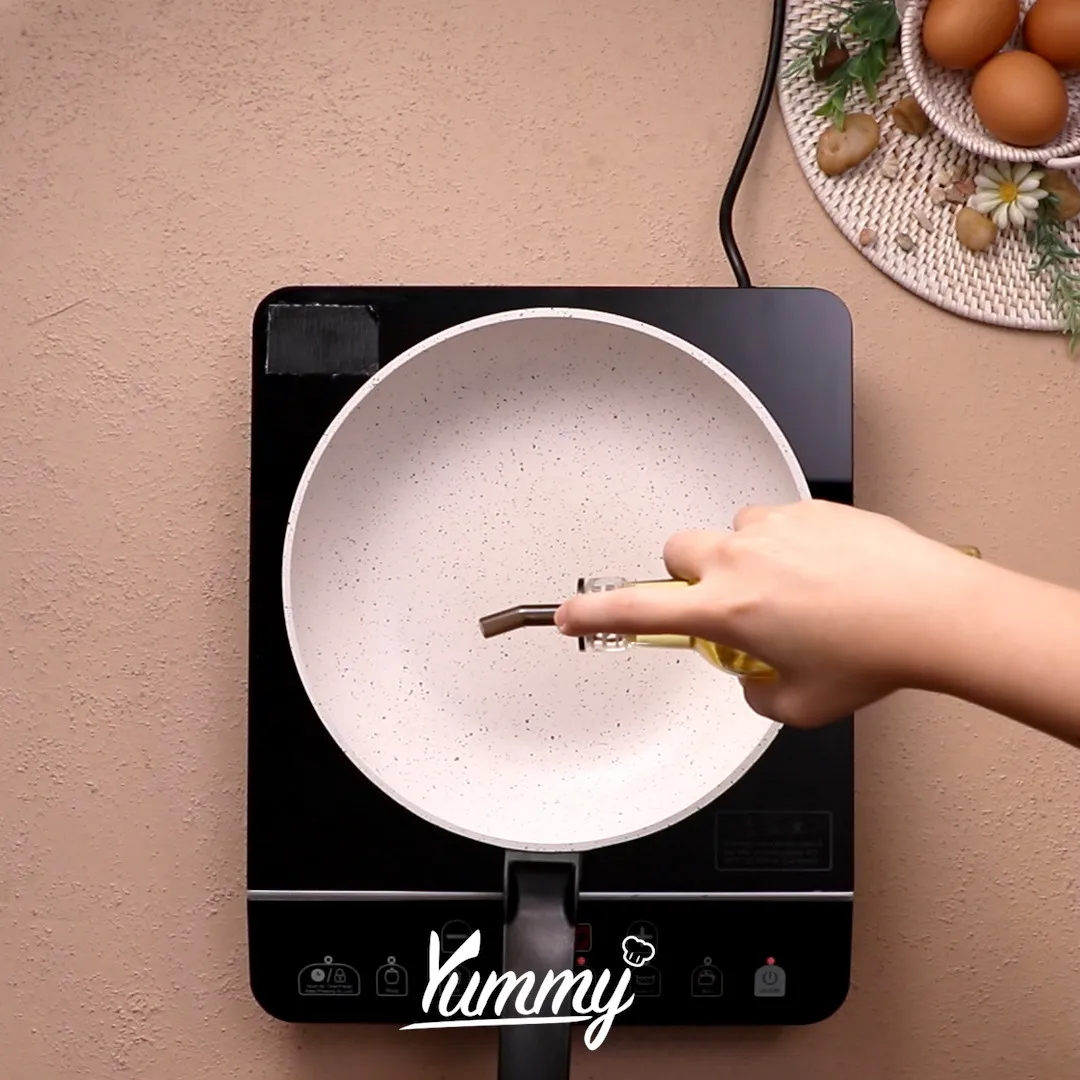Step 1 One Pot Scrambled Egg with Cheese Sausage