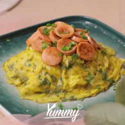 One Pot Scrambled Egg with Cheese Sausage