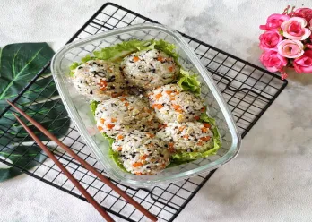Jumeokbap (Nasi Kepal Korea) #JagoMasakMinggu4Periode2