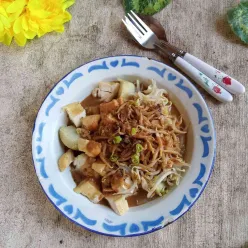 Tahu Tipat Khas Bali