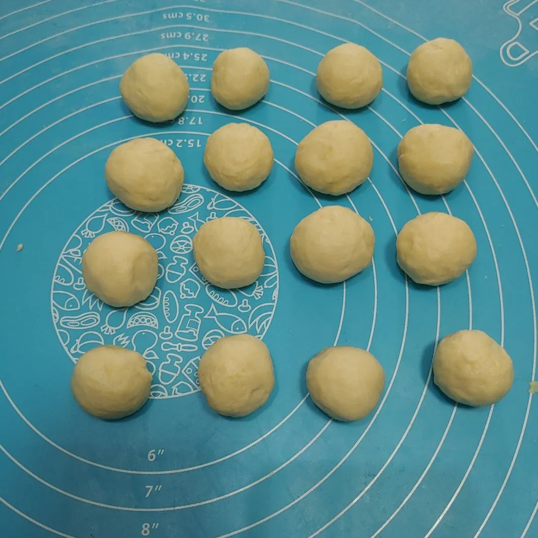 Step 3 Chapssal Doughnut