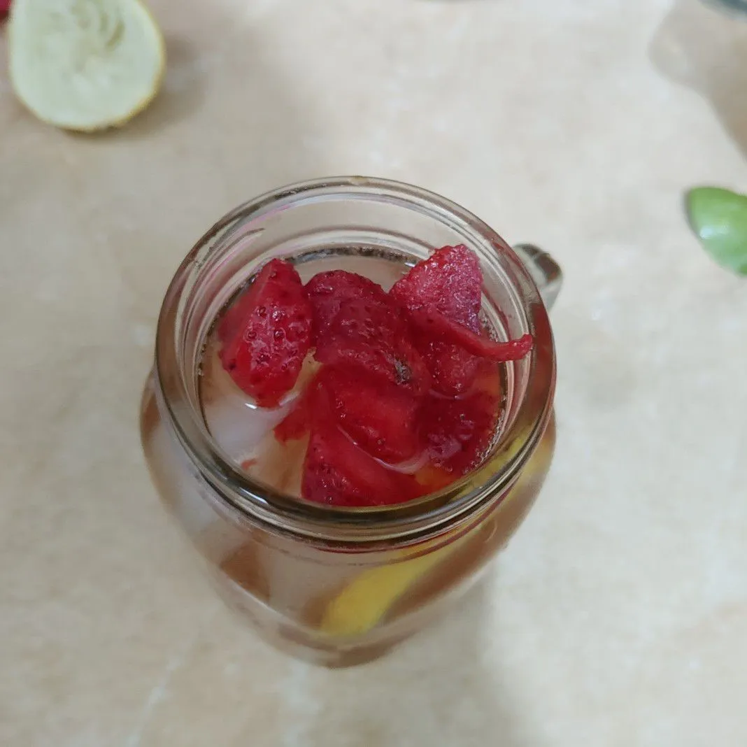 Step 5 Ice Lemon Strawberry
