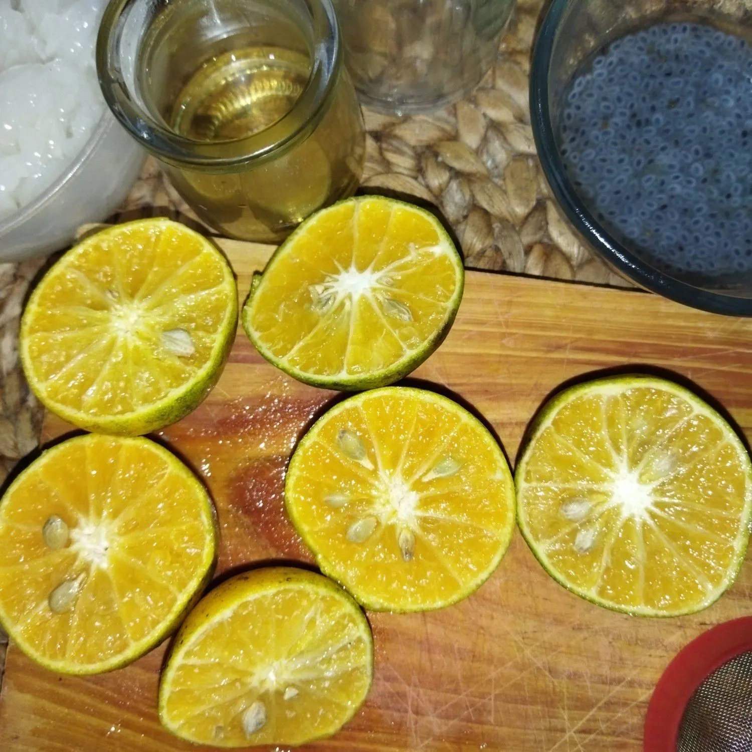 Step 1 Es Jeruk Peras Kelapa Muda
