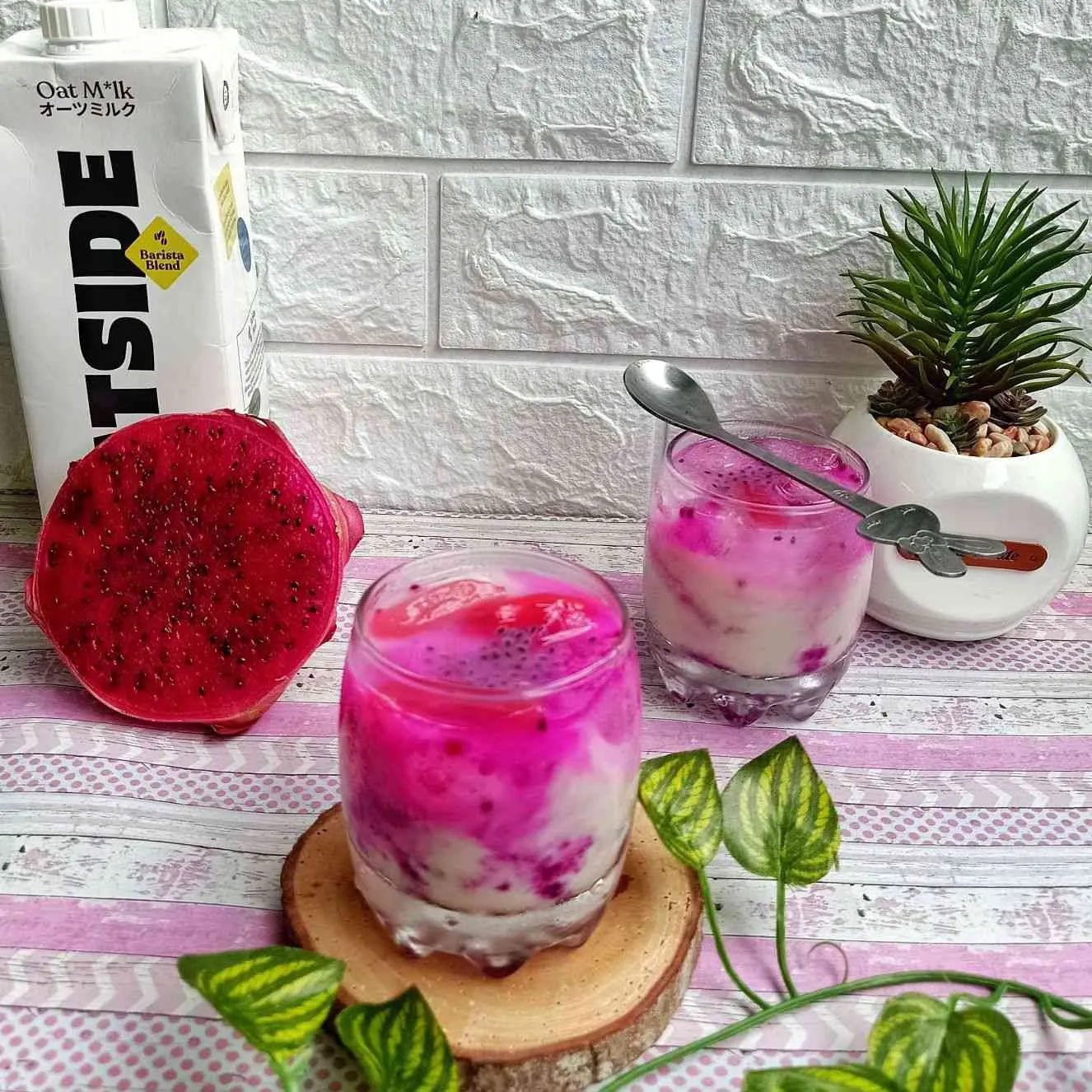 Oat milk mix dragon fruit selasih #JagoMasak2022