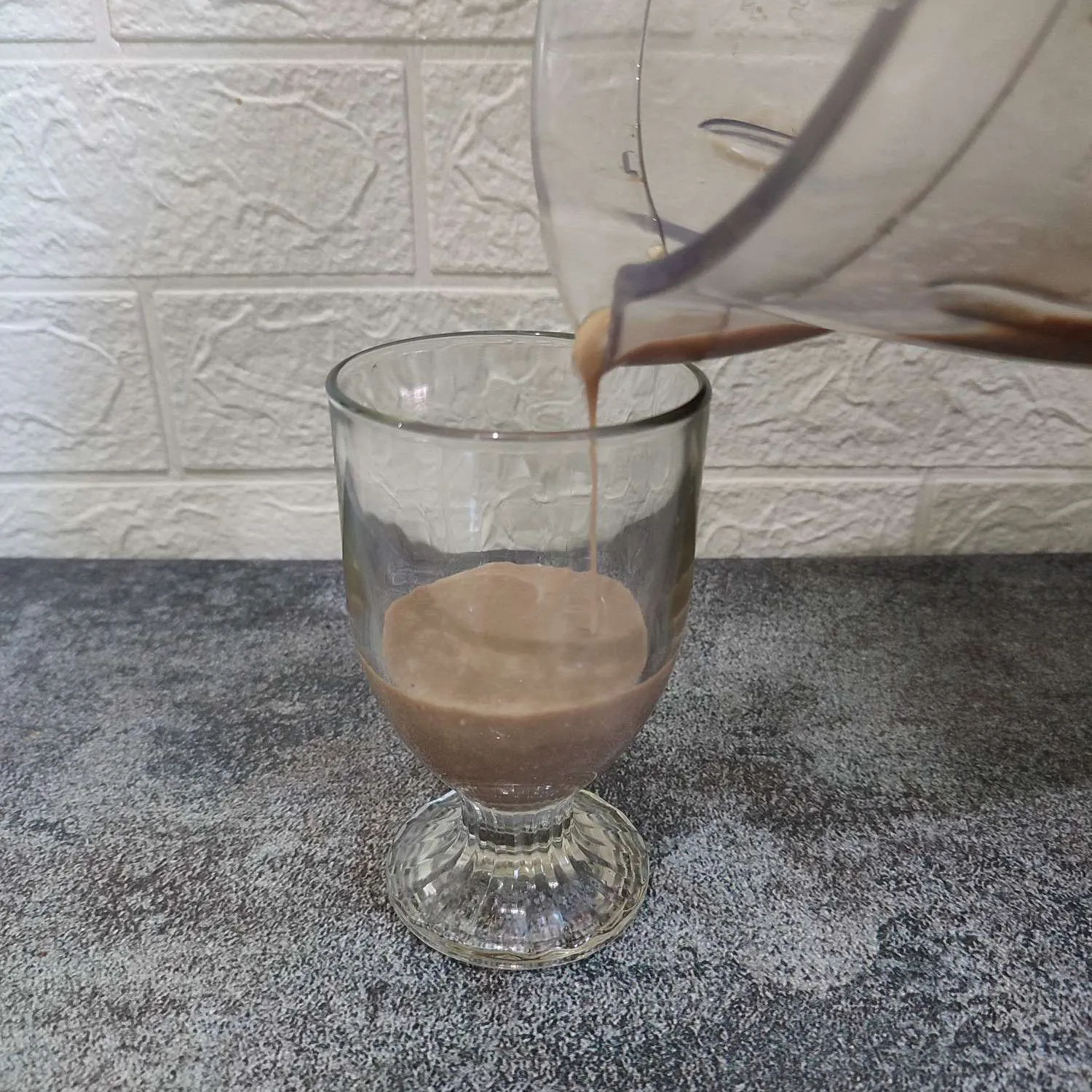 Step 5 Choco Banana Milkshake