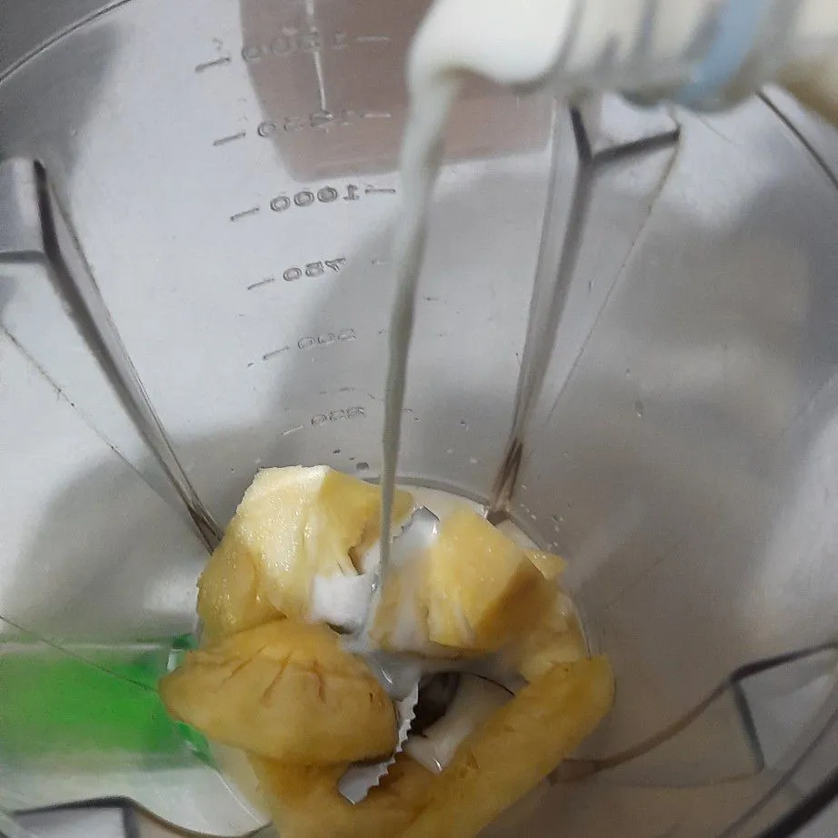 Step 3 Pineapple Yogurt