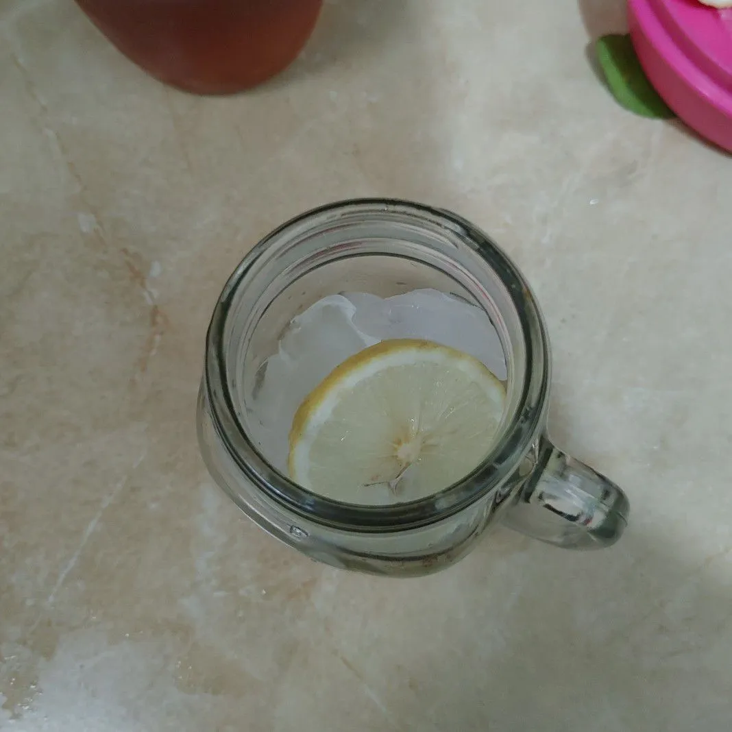 Step 3 Ice Lemon Strawberry