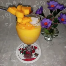 Masukkan potongan mangga