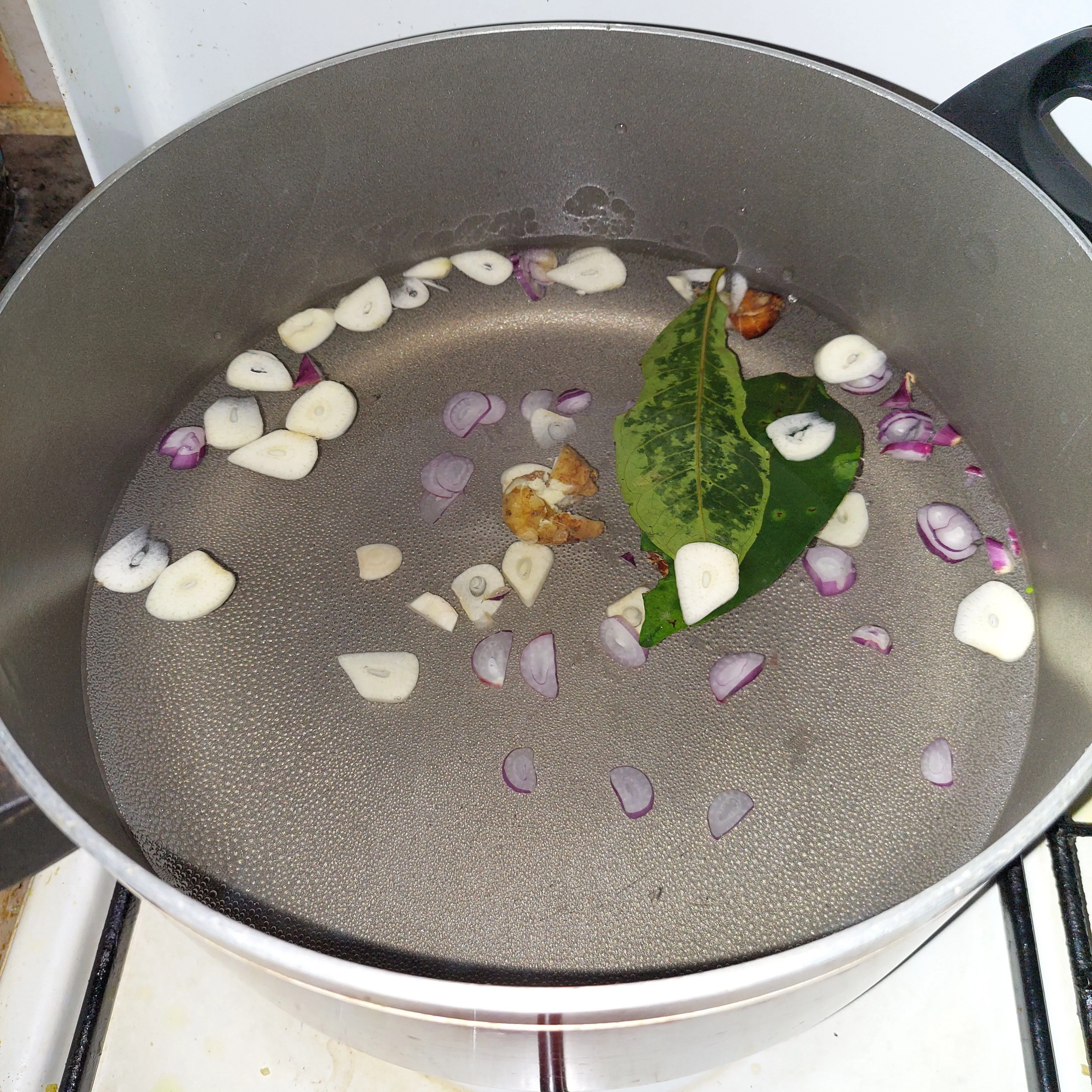 Step 3 Sayur Bening Daun Katuk