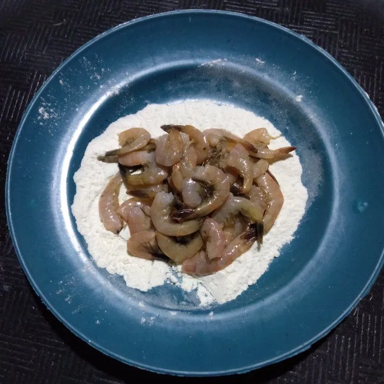 Step 2 Udang Goreng Kremes