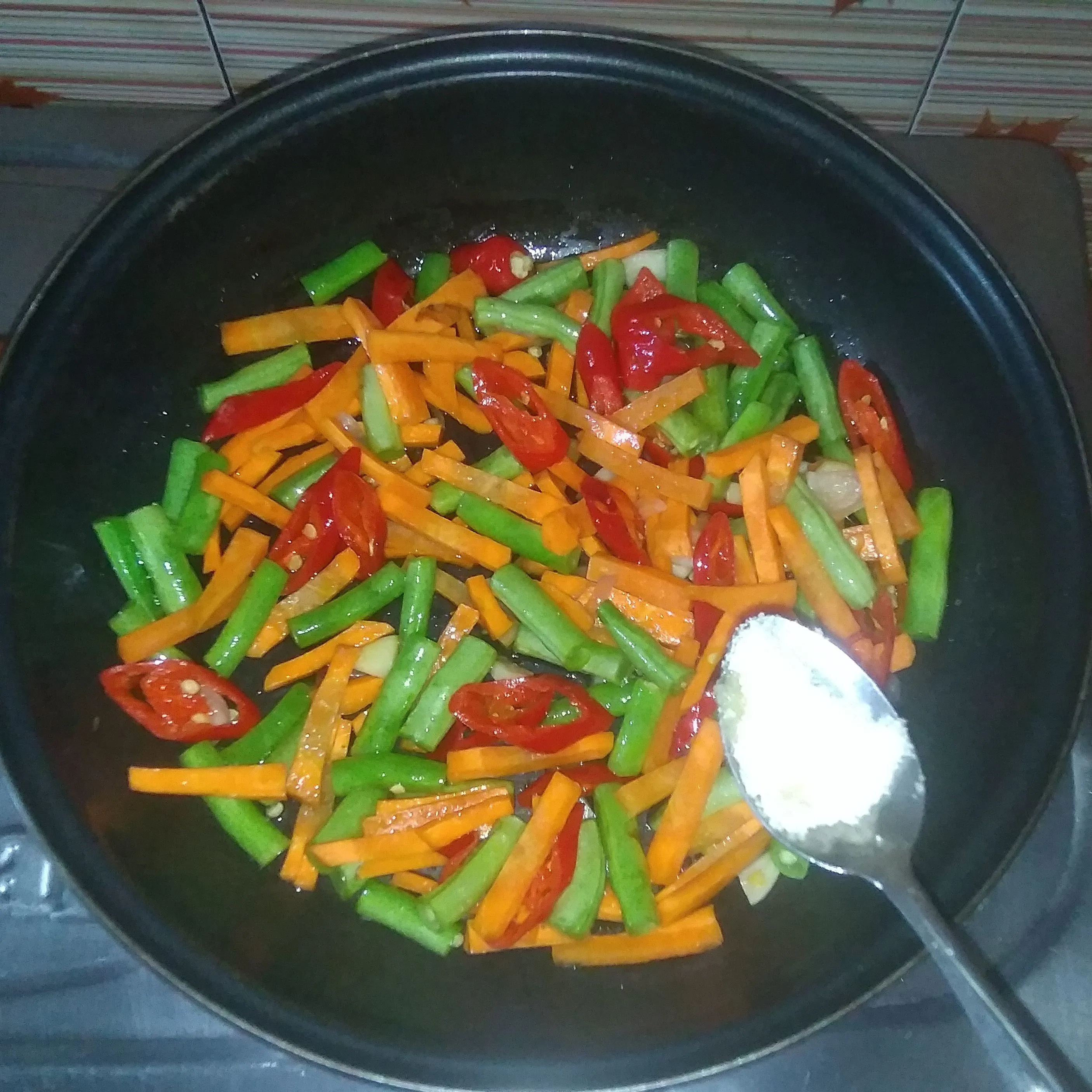 Step 4 Tumis Wortel Buncis