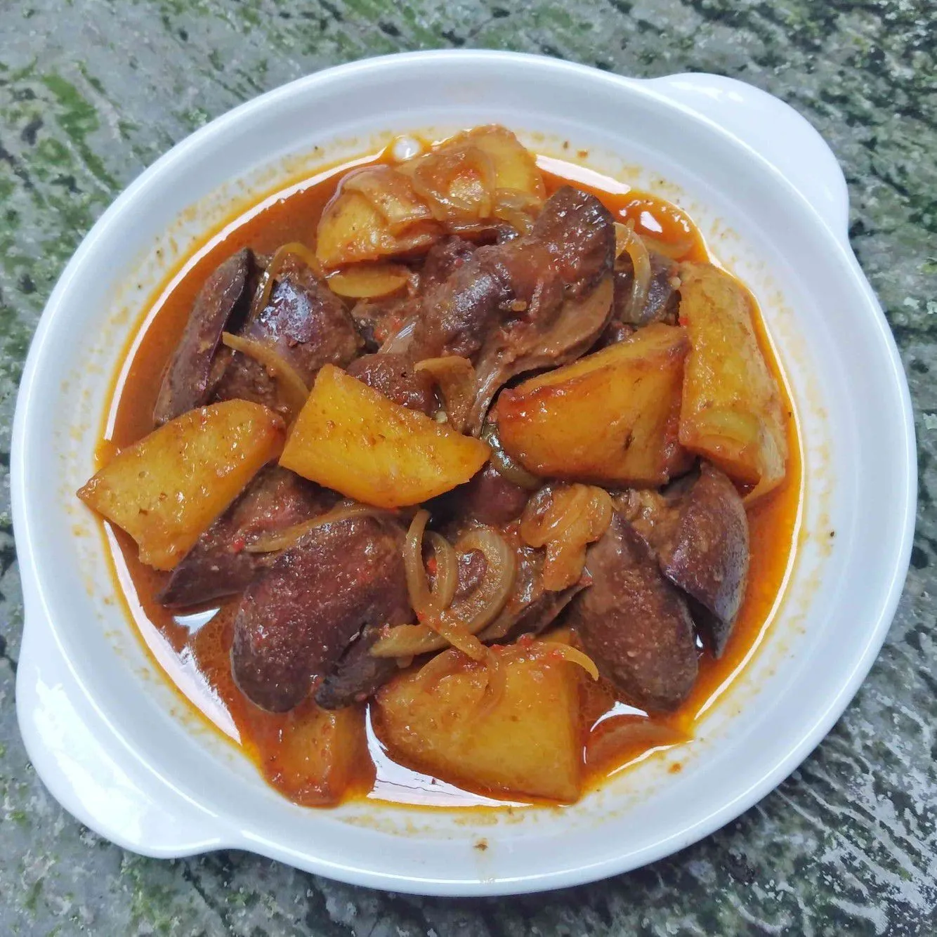 Semur Pedas Ati dan Kepala Ayam