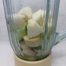 Kemudian masukkan dalam blender.